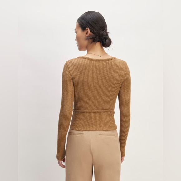 Everlane Organic Cotton The Cozy Rib Wrap Top Cappuccino Size Large - Picture 4 of 8